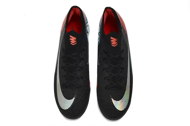 Nike Chaussures de football noir et orange avec upper en knit et semelle turf 2