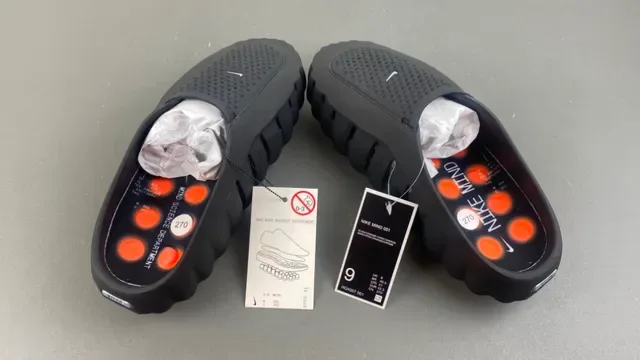 Nike Black Orange Laceless Perforated Upper Sneakers 9