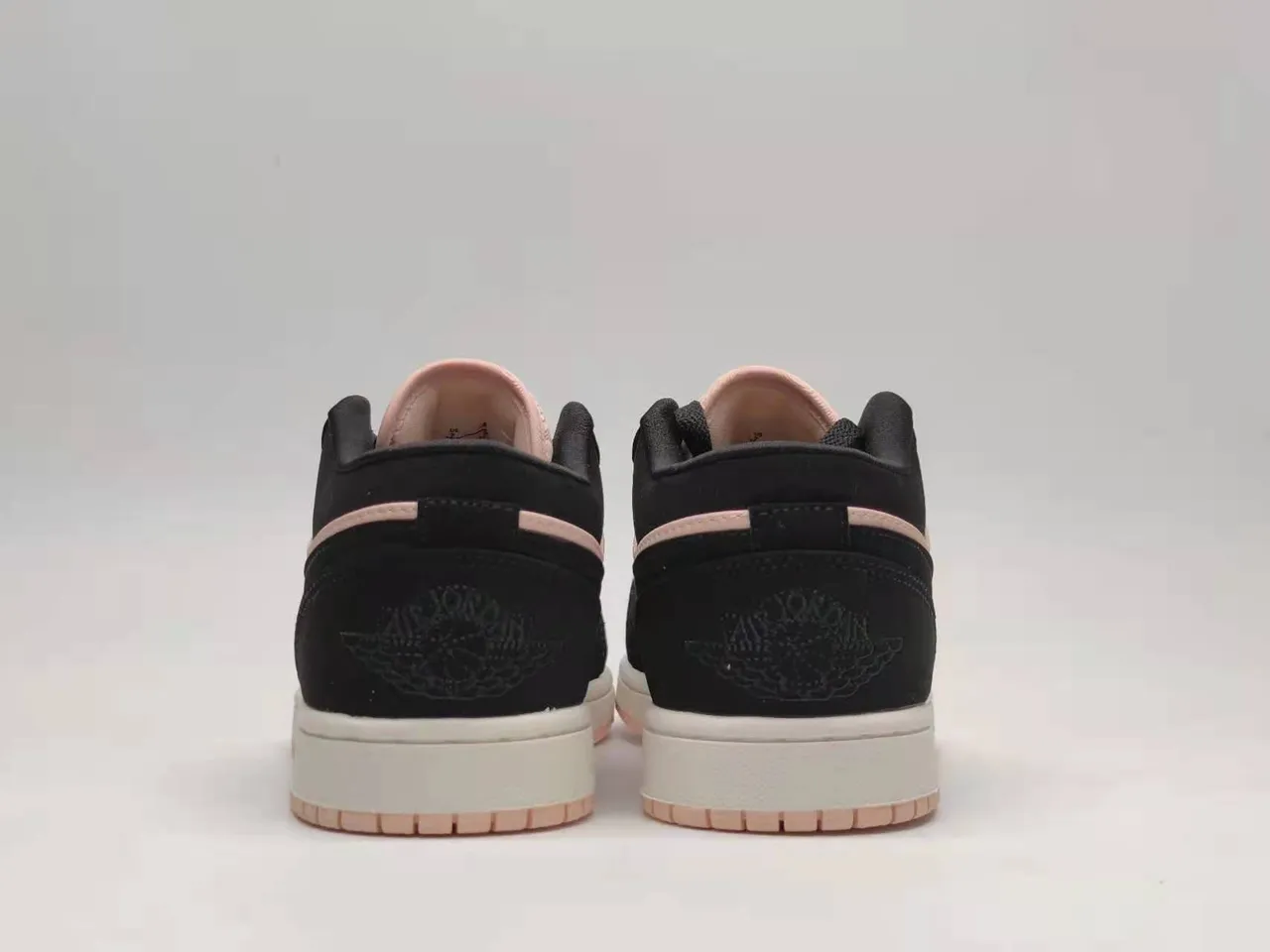 Nike Black Pink Low-Top Suede And Leather Panelled Lifestyle Sneakers 3