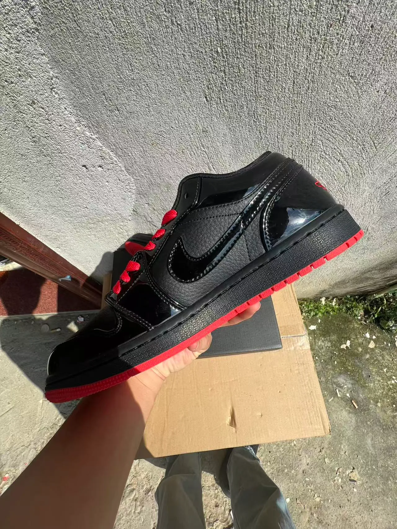 Nike Black Red Glossy Patent Leather Pebbled Lifestyle Sneakers 5