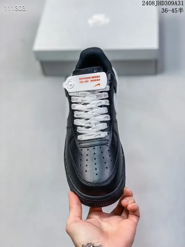 Nike Black Silver Low-Top Leather Upper Lifestyle Sneakers 2