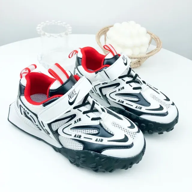 Nike Black White Mesh Upper Synthetic Cage Overlays Lifestyle Sneakers 23