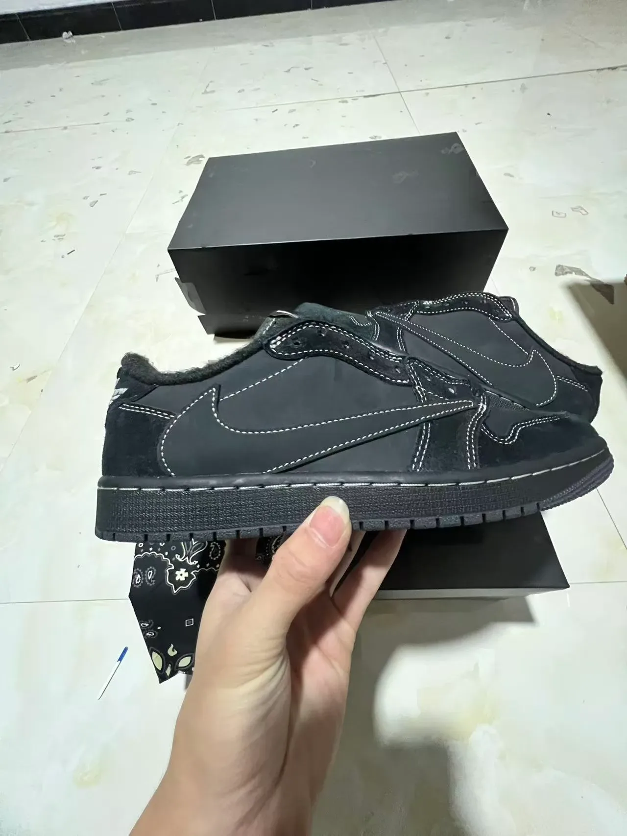Nike Black White Suede And Leather Upper Contrast Stitching Lifestyle Sneakers 7