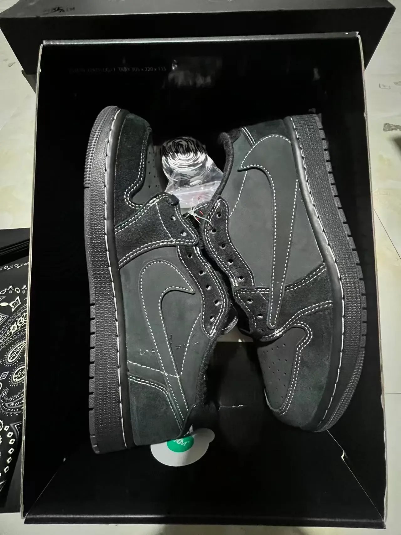 Nike Black White Suede And Leather Upper Contrast Stitching Lifestyle Sneakers 10