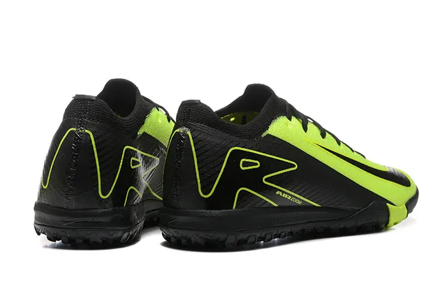 Nike Black Yellow Low-Cut Outsole Turf Soccer Shoes 2