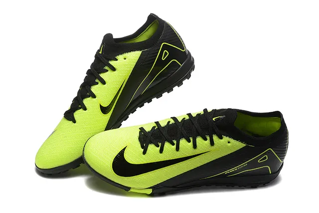 Nike Black Yellow Low-Cut Outsole Turf Soccer Shoes 3