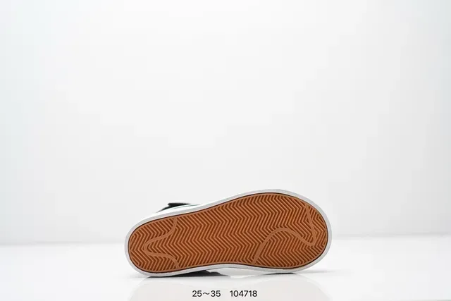 Nike Blazer Mid '77 Vintage White Black Lifestyle Sneakers 24
