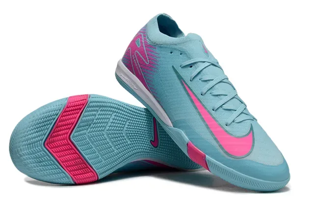 Nike Blue Pink Low-Cut Synthetic Knit Upper Sneakers 4
