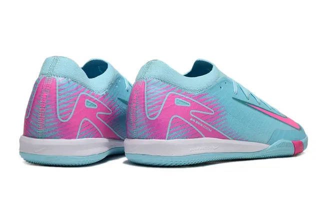 Nike Blue Pink Low-Cut Synthetic Knit Upper Sneakers 5