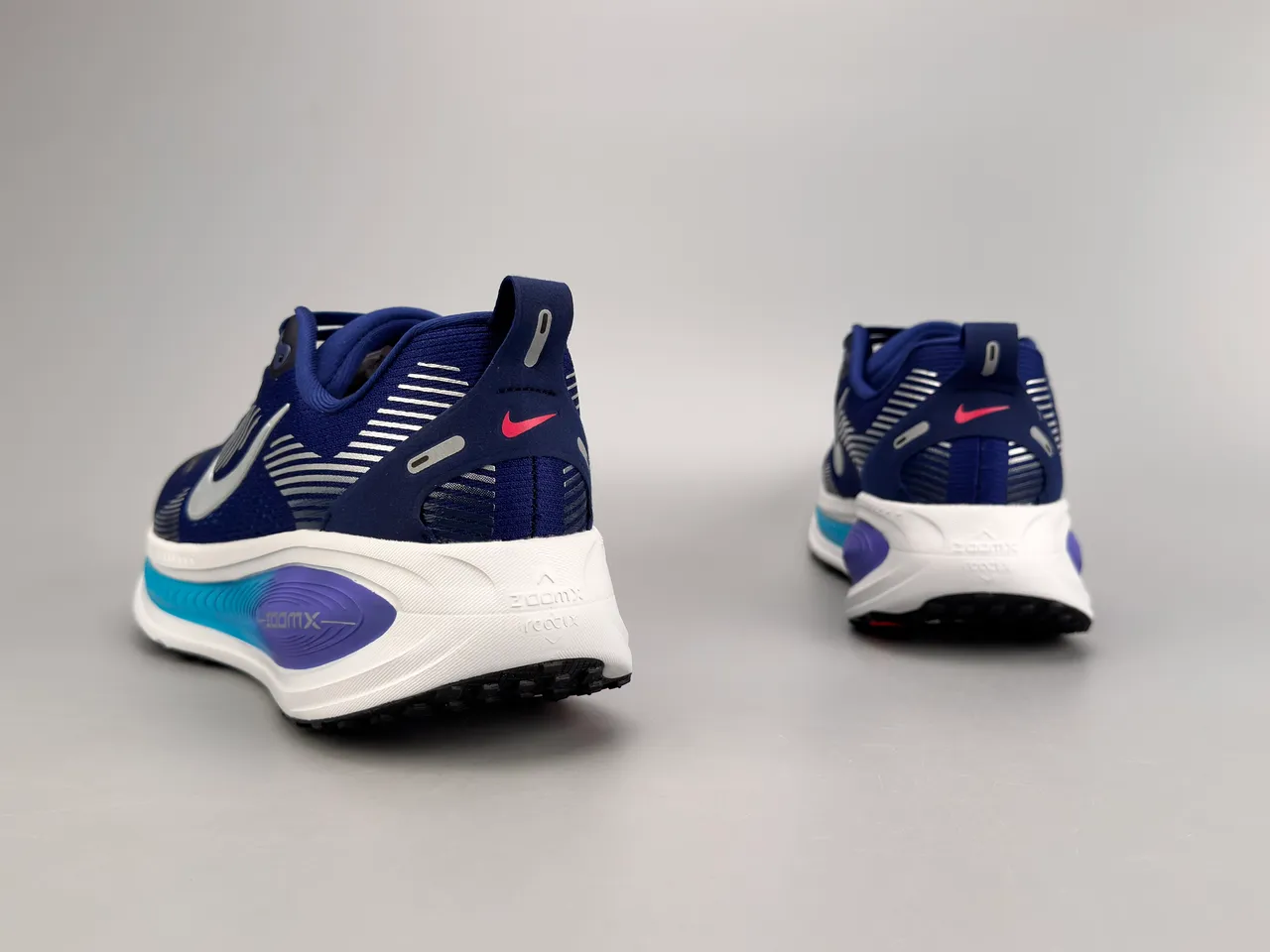 Nike Blue Purple Engineered Knit Upper Wave-Patterned ZoomX Midsole Running Shoes 6