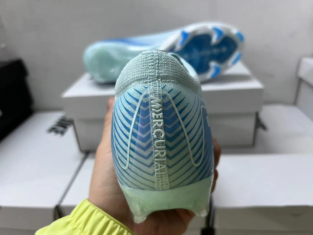 Nike Blue Transparent Low-Cut Sock-Fit Upper Flyknit-Style Engineered Mesh Firm-Ground Soccer Shoes 12