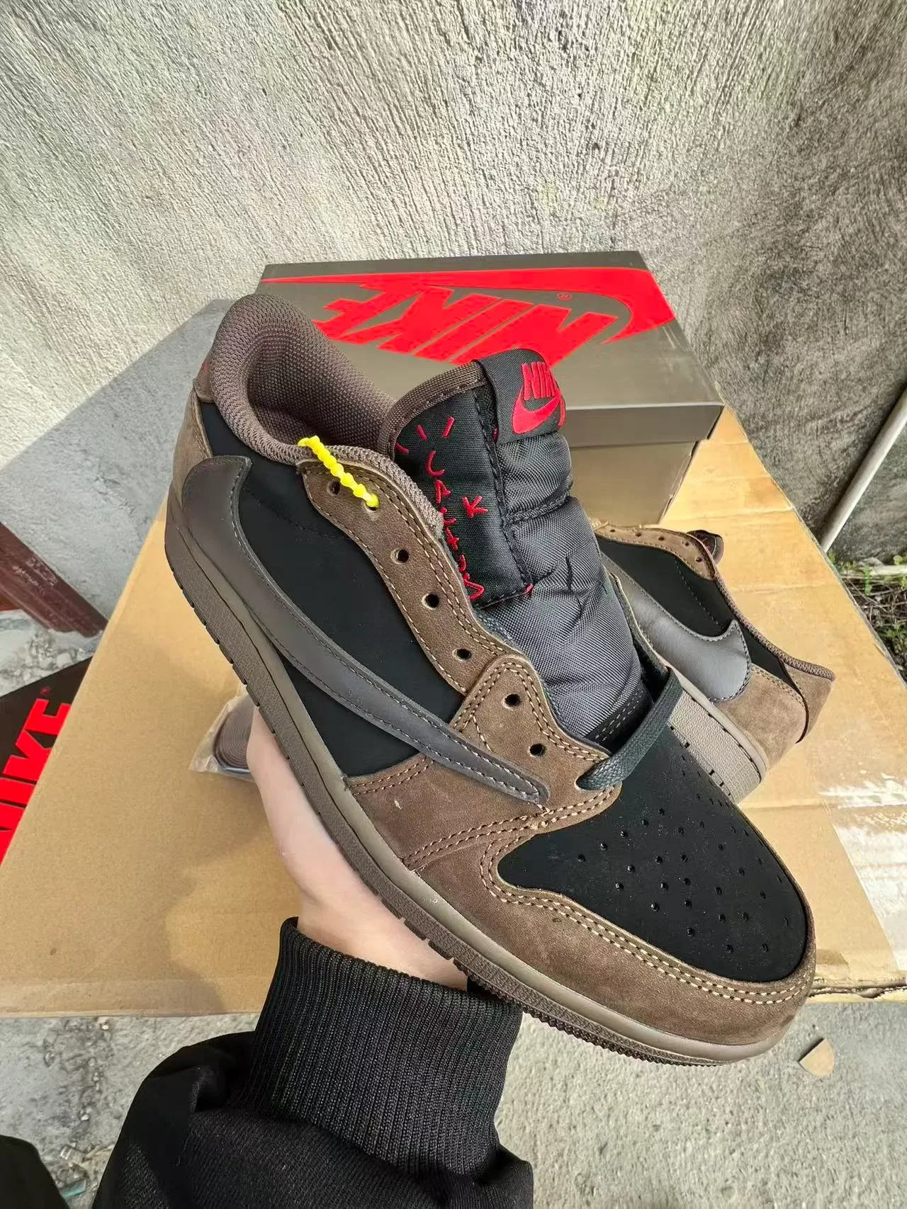 Nike Brown Black Deconstructed Lifestyle Sneakers 2