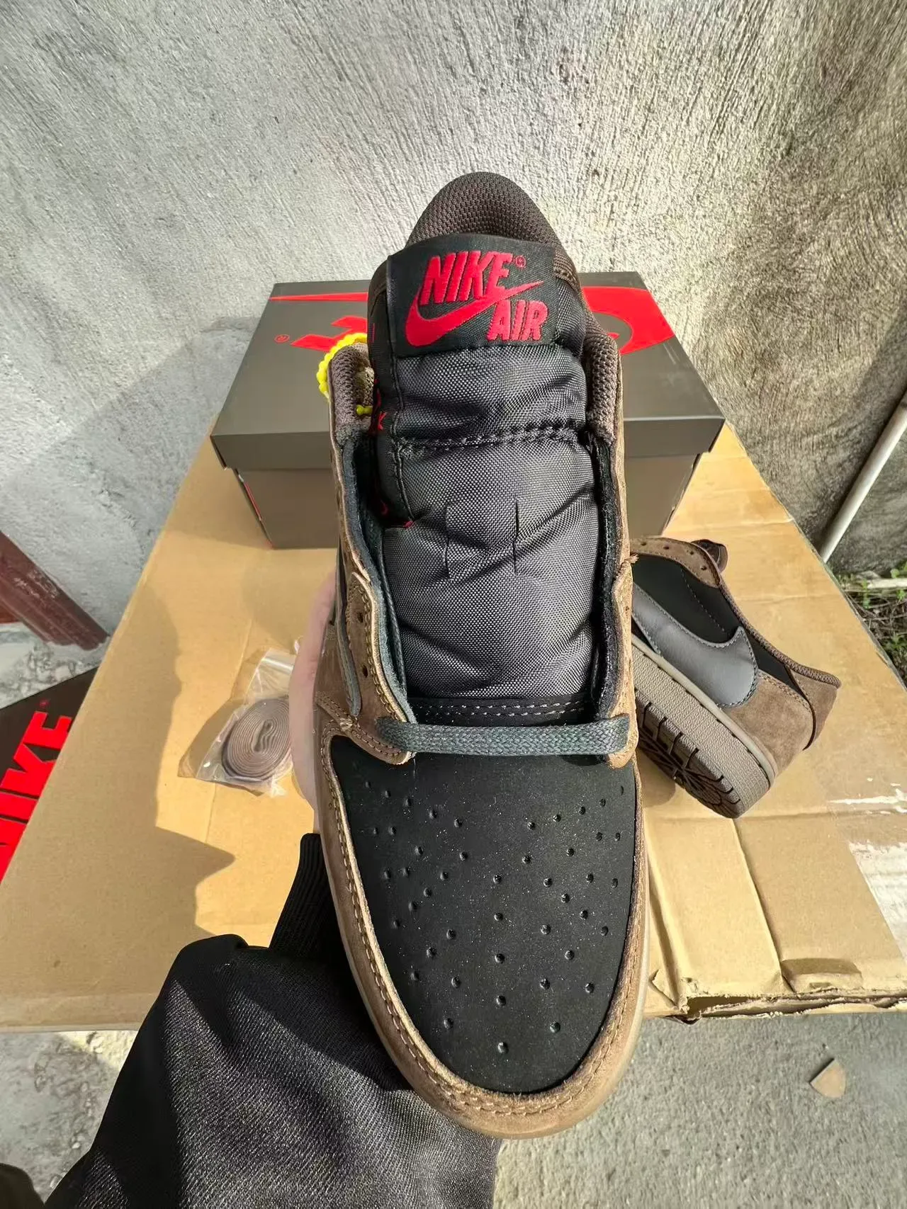 Nike Brown Black Deconstructed Lifestyle Sneakers 3