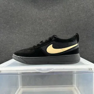 Nike Chron 2 काला सोना स्केटबोर्ड जूते