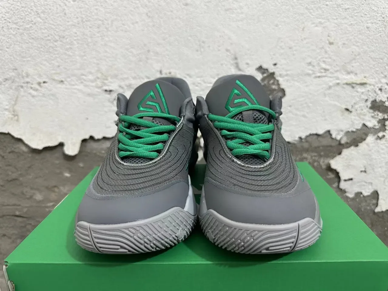 Nike Cosmic Unity Gray Green Lifestyle Sneakers 3