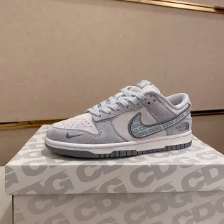 Nike Dunk Low CDG x The North Face हल्का भूरा जीवन शैली स्नीकर