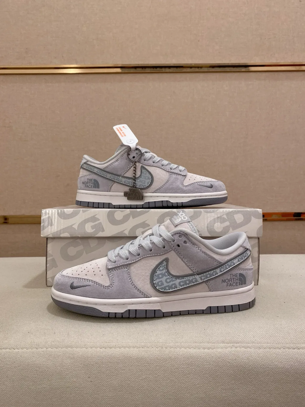 Nike Dunk Low CDG x The North Face Light Gray Lifestyle Sneakers 6