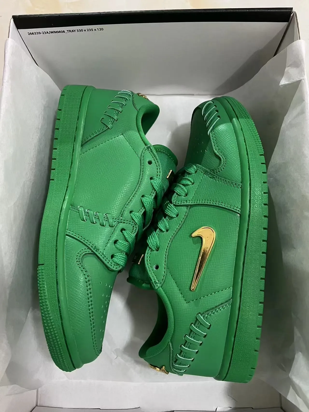 Nike Dunk Low Green Gold Metallic Lifestyle Sneakers 8
