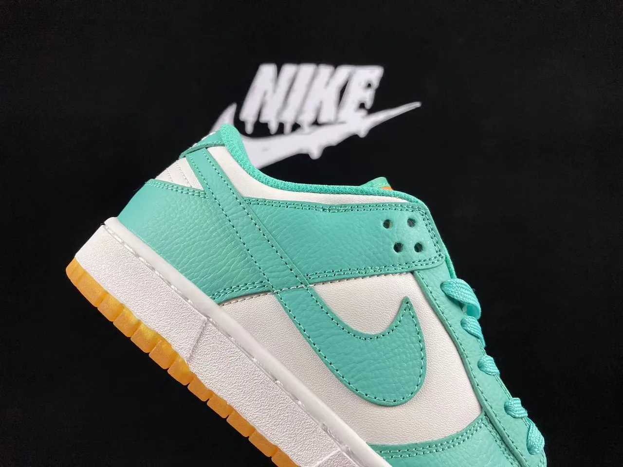 Nike Dunk Low Mint Green and White Lifestyle Sneakers 7