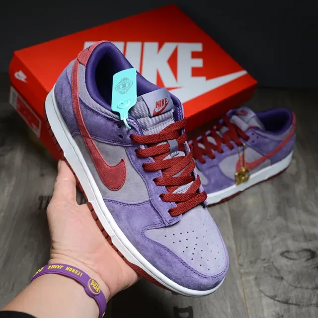 Nike Dunk Low Purple Red Suede-and-Mesh Upper Lifestyle Sneakers 2