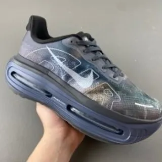 Nike رمادي أزرق وسطة قوس قزح مطبوعة متداخلة حذاء رياضي سميك