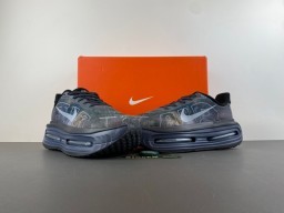 Nike Gray Blue Midsole Iridescent Printed Overlay Chunky Sneakers 13
