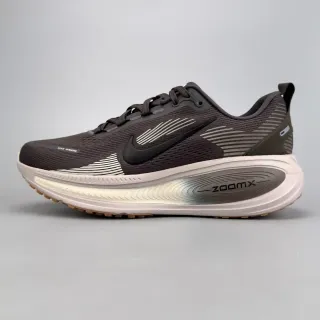 Nike Gray White Engineered Knit Upper Wave-Patterned ZoomX Midsole Running Shoes