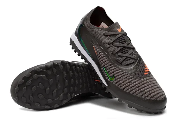 Nike GripPoint Noir et Vert Iridescent Turf Chaussures de Football 3