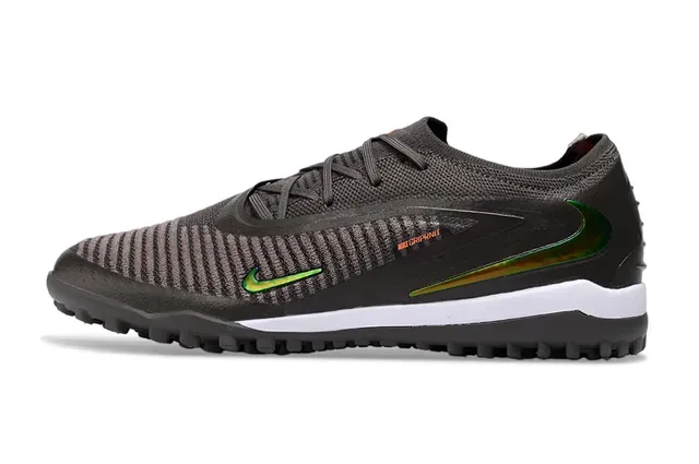 Nike GripPoint Noir et Vert Iridescent Turf Chaussures de Football 8