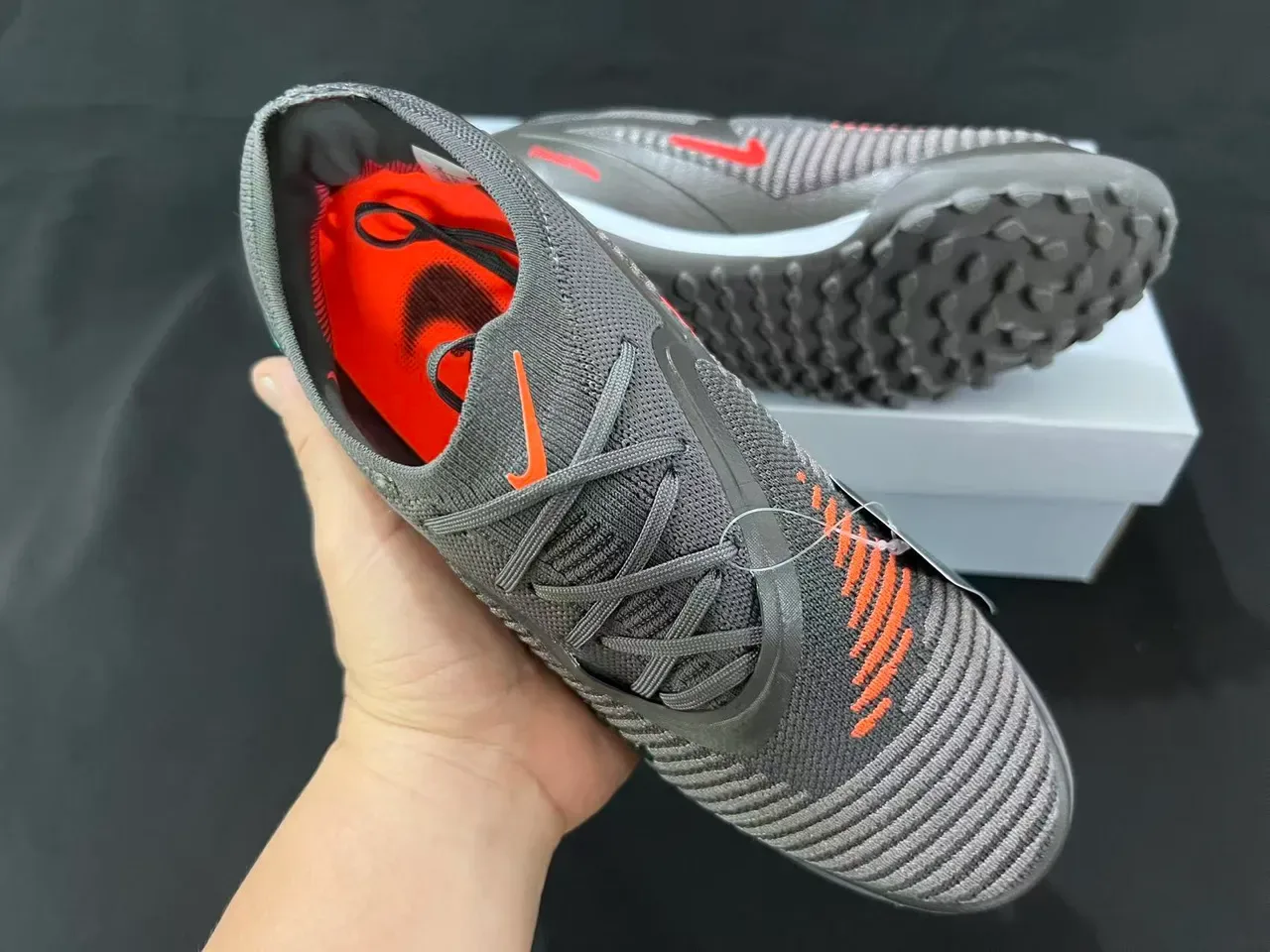 Nike GripPoint Noir et Vert Iridescent Turf Chaussures de Football 13