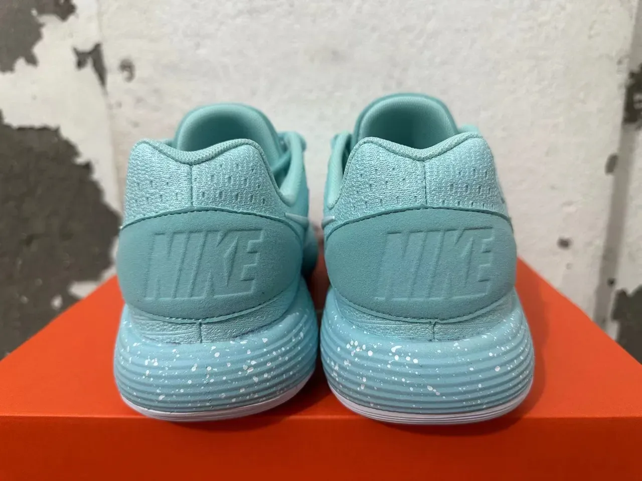 Nike LunarEpic Low Flyknit Mint White Speckled Lifestyle Sneakers 3