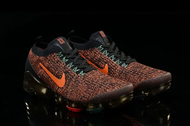 Nike Tênis de Corrida com Upper de Malha Multicolor Laranja e Air Cushioning Visível 14