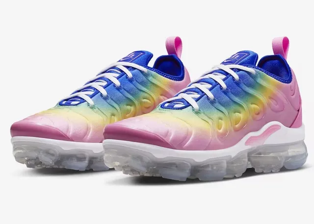Nike Multicolor White Rainbow Gradient Upper Wavy TPU Cage Lifestyle Sneakers 5