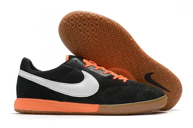 Nike Navy Red Low-Top Synthetic Suede Upper Sneakers 9