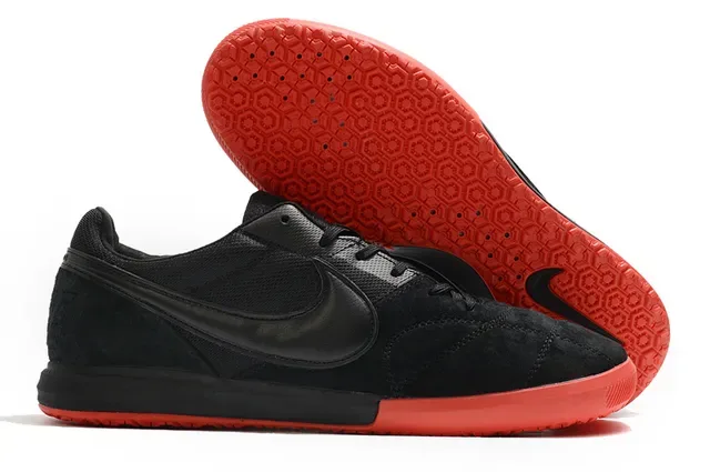 Nike Navy Red Low-Top Synthetic Suede Upper Sneakers 10