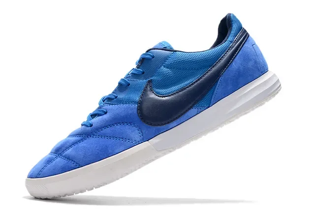 Nike Navy Red Low-Top Synthetic Suede Upper Sneakers 23