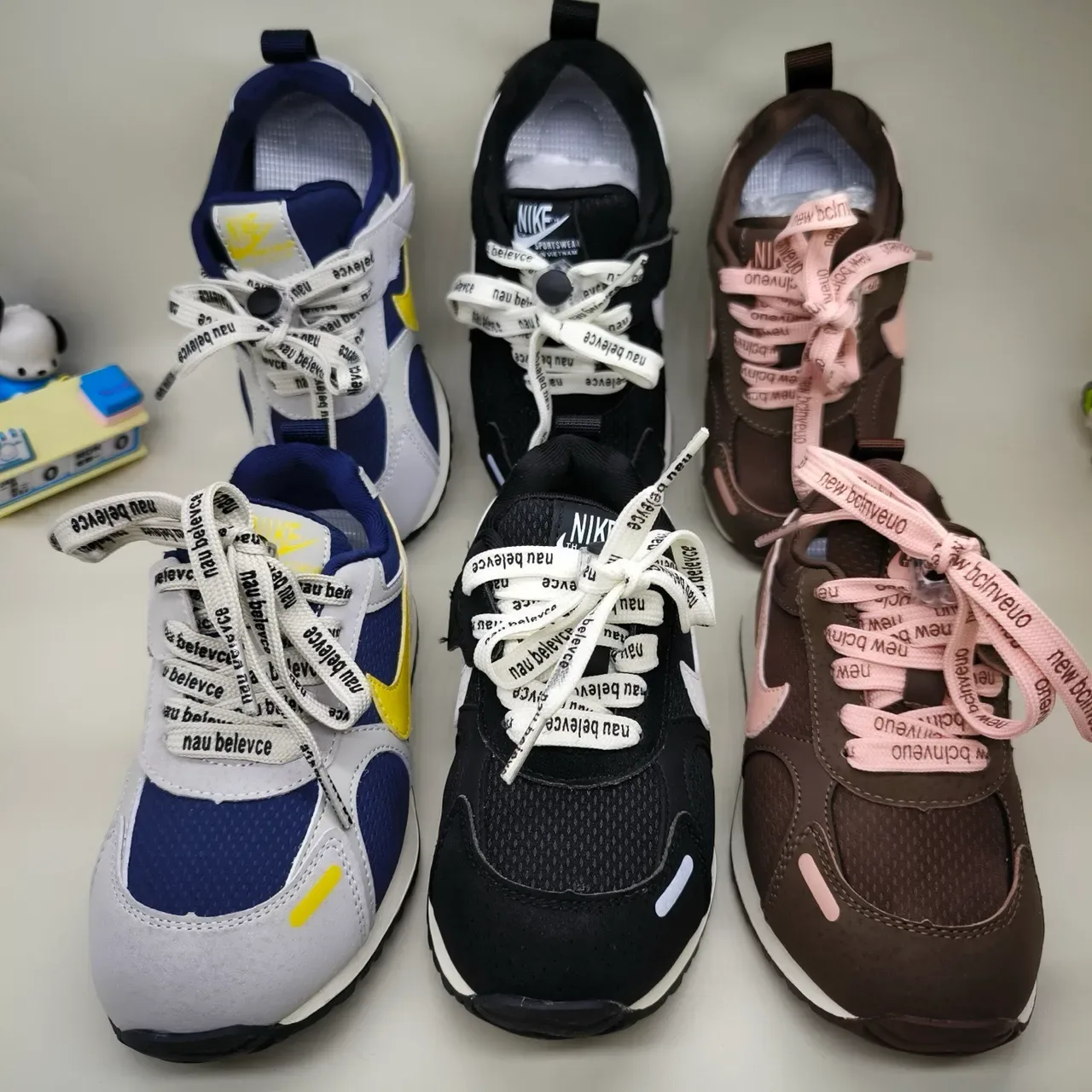 Nike Navy Yellow Retro-Inspired Low-Top Sneakers 2