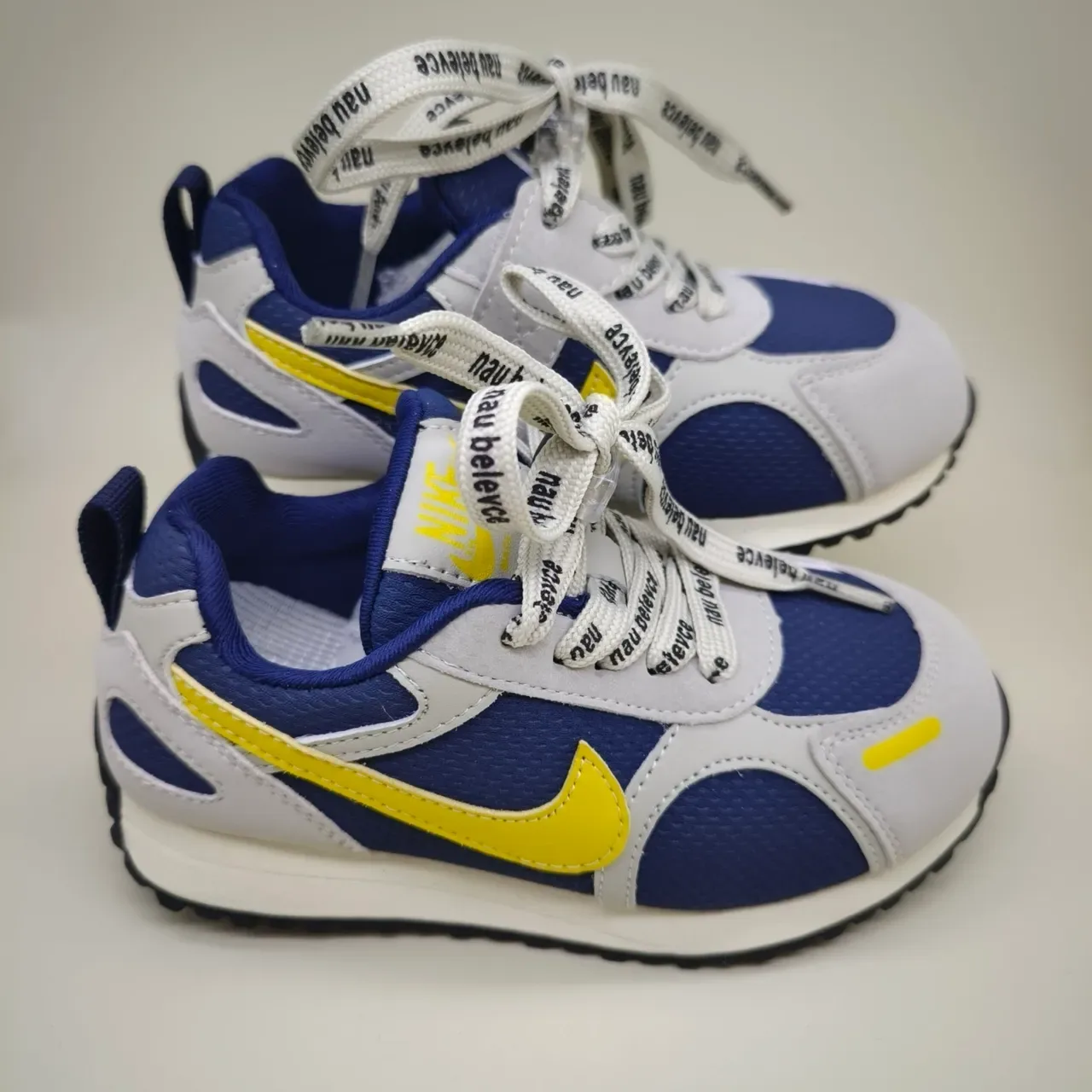 Nike Navy Yellow Retro-Inspired Low-Top Sneakers 5