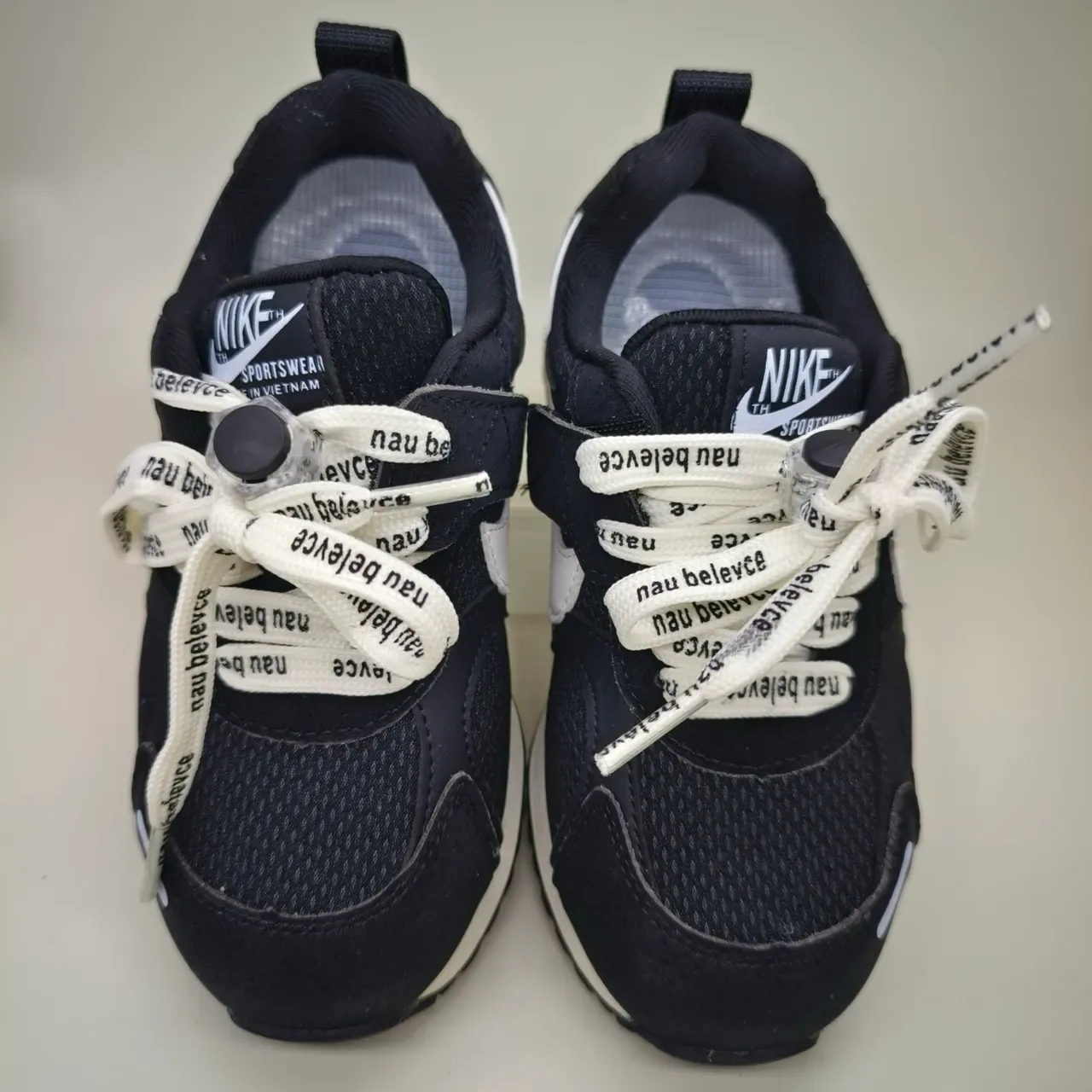 Nike Navy Yellow Retro-Inspired Low-Top Sneakers 12