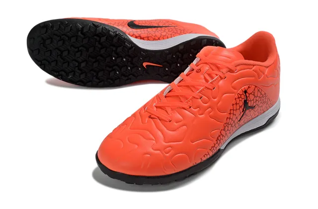 Nike Orange Black Sculpted Synthetic Upper Textured Overlay Pattern Turf Soccer Shoes 14