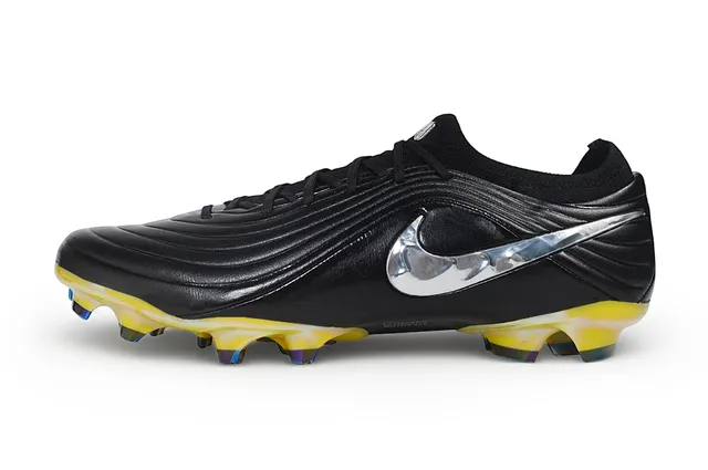 Nike Phantom GT Black and Iridescent Yellow Firm-Ground Soccer Shoes 7