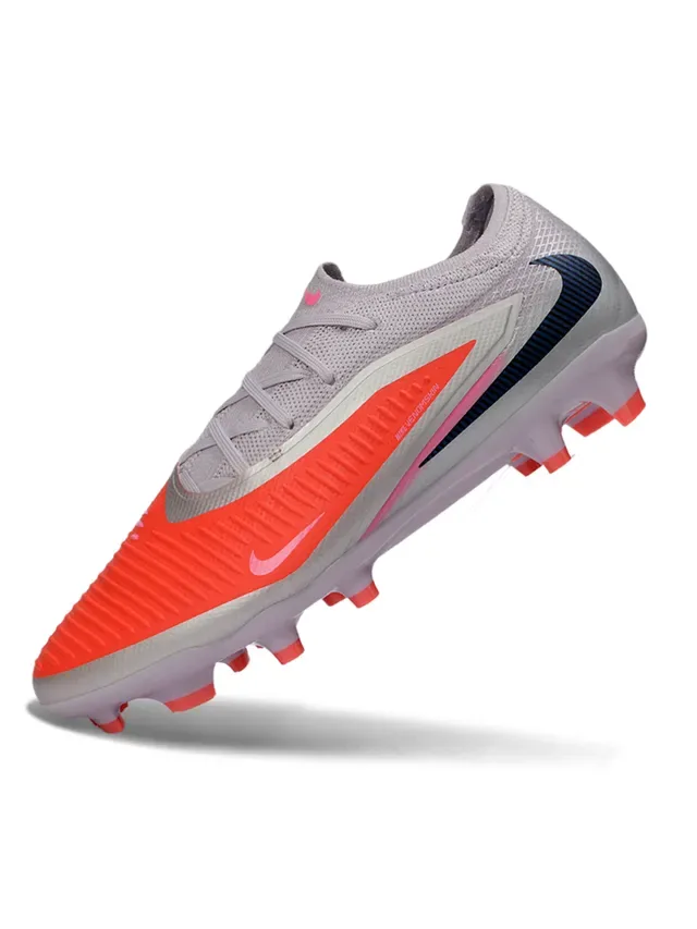 Nike Phantom GT Tênis de Futebol Cinza Laranja Low-Cut Knit Upper Asymmetric Chevron Overlay Campo Firme 3