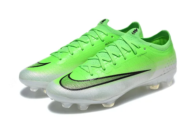 Nike Phantom GT Green White Low-Cut Knit Upper Asymmetric Lacing Firm-Ground Soccer Shoes 8
