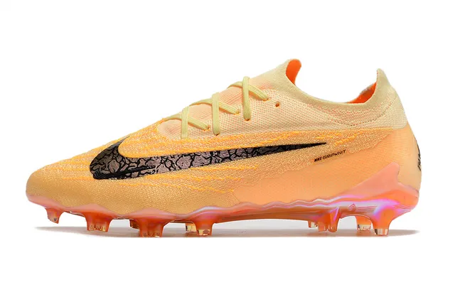 Nike Phantom GT Sapatos de futebol Laranja com upper multicolor em knit, sola iridiscente para gramado firme 5