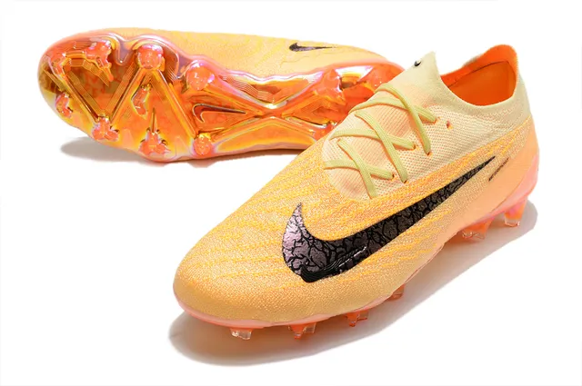 Nike Phantom GT Sapatos de futebol Laranja com upper multicolor em knit, sola iridiscente para gramado firme 6