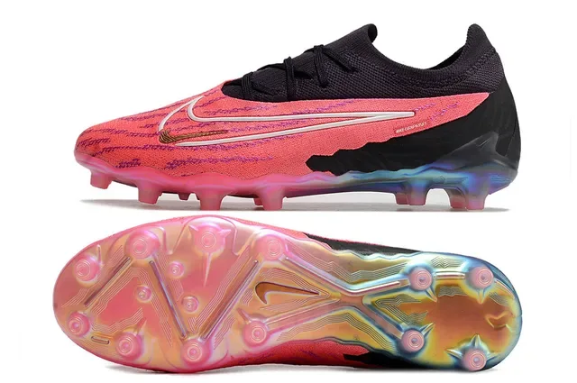 Nike Phantom GT Chaussures de football avec upper en maille rose et noir, semelle iridescente, pour terrain ferme 6