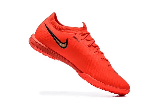 Nike Phantom GT Red Black Low-Cut Knit Upper Molded Square-Stud Outsole Turf Soccer Shoes 3