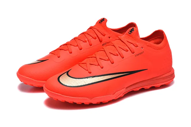 Nike Phantom GT Red Black Low-Cut Knit Upper Molded Square-Stud Outsole Turf Soccer Shoes 8