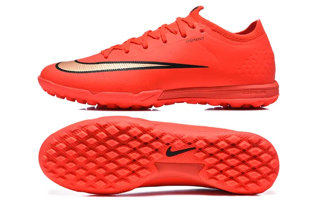 Nike Phantom GT Red Black Low-Cut Knit Upper Molded Square-Stud Outsole Turf Soccer Shoes 9