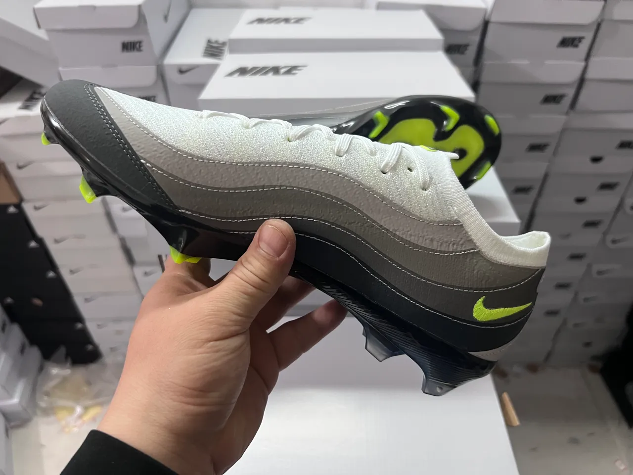 Nike Phantom GT Blanc Gris Bas Lacets Terrain Firme Chaussures de Football 5